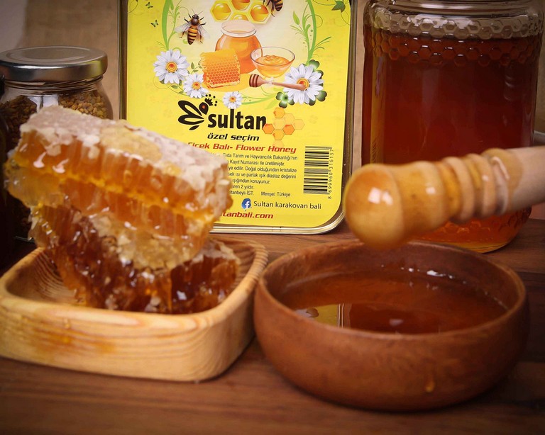 Özel Seçim Süzme Çiçek Balı