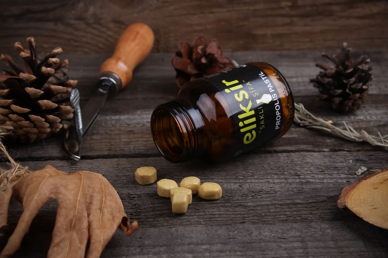Propolis