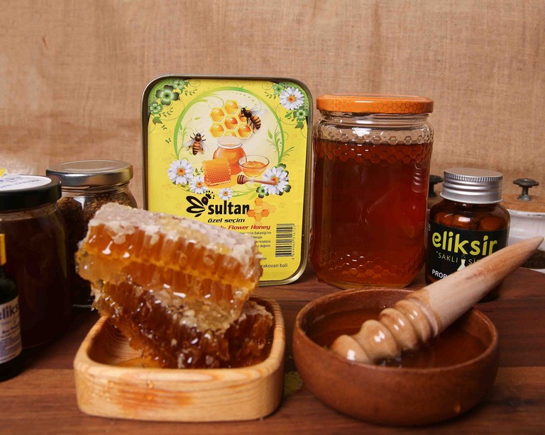 Özel Seçim Süzme Çiçek Balı